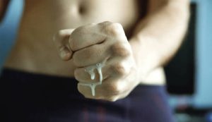 GÓC GIẢI ĐÁP: Nhịn quay tay có sao không?