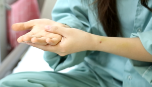 CÁC LOẠI THUỐC PHỔ BIẾN TRỊ MỒ HÔI TAY NHẤT ĐỊNH PHẢI THỬ