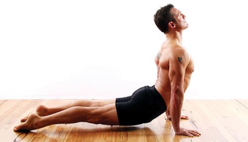 Yoga tăng cường sự dẻo dai và sinh lý nam giới